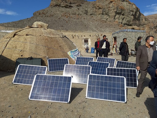 آل هاشم مدیرکل امور عشایر آذربایجان شرقی: 126 پنل خورشیدی بین عشایر توزیع میشود.