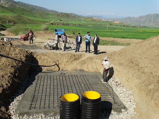 بازدید مدیرکل امور عشایر استان از پروژه آبرسانی به قشلاقات شهرستان خدآفرین