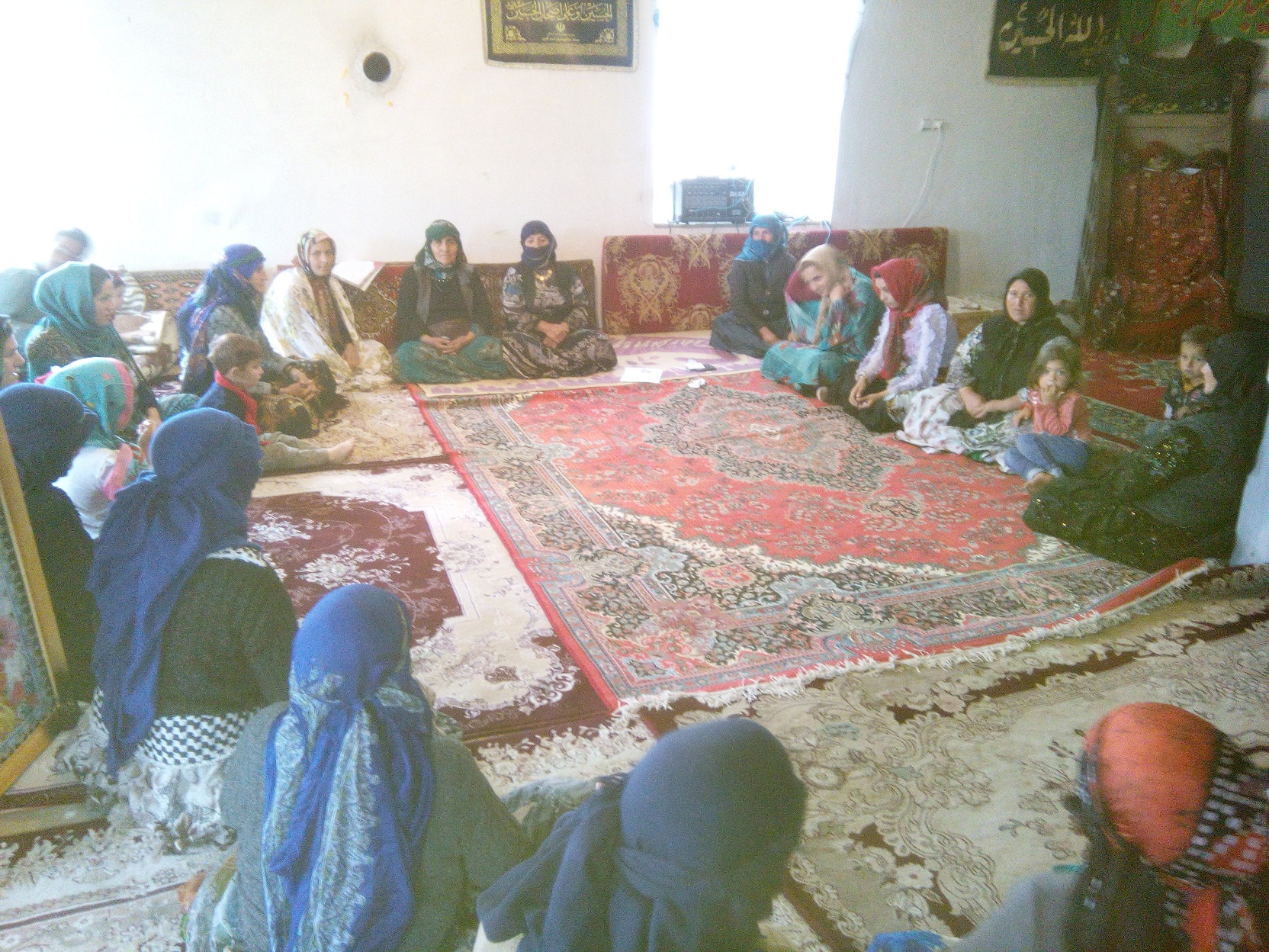 اعطای تسهیلات خرد به اعضای صندوق خرد زنان عشایری دارچین شهرستان کلیبر