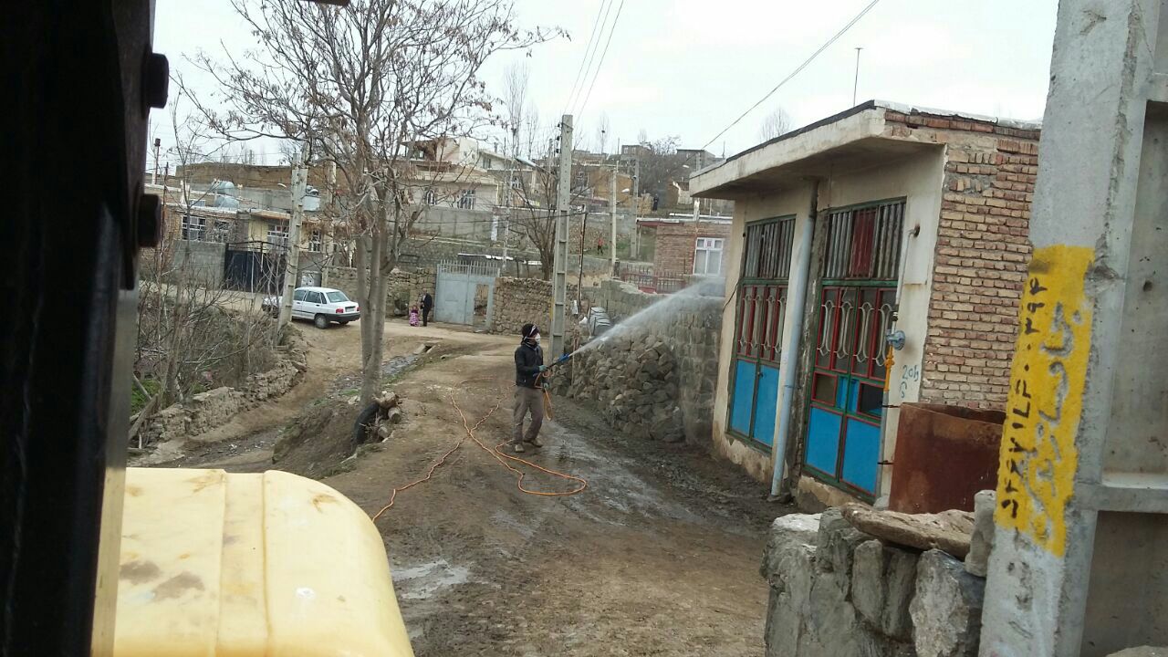 گندزدایی و اقدامات بشردوستانه عشایر شهرستان کلیبر در مقابله با ویروس کرونا
